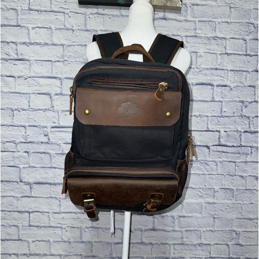 Harley-Davidson “Mustang" Backpack, weathered Leather and Black